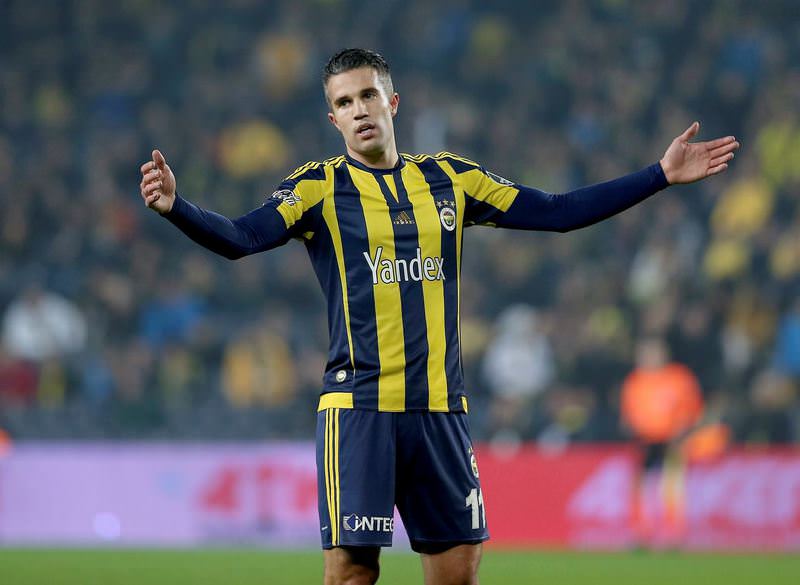 Van Persie'ye çifte kanca