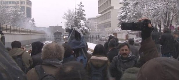 Figen Yüksekdağ'ın ekibi polise bomba attı