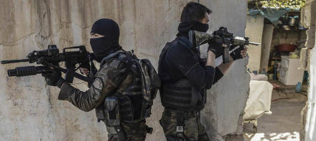 Cizre'de 12 terörist öldürüldü