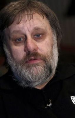 Zizek faturayı yine 'arkadaşlar'a kesti