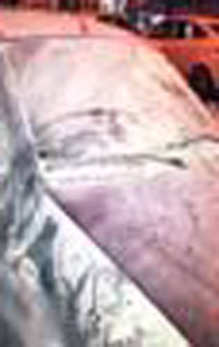 Anne ile oğlu ucuz kurtuldu