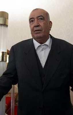 Halis Toprak vefat etti