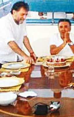 Ahmet Hakan yine yalana sarıldı