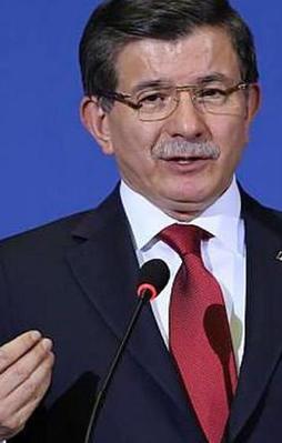 Başbakan Davutoğlu'nun kitap aşkı