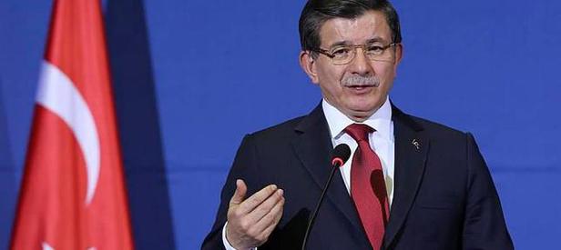 Başbakan Davutoğlu’nun kitap aşkı