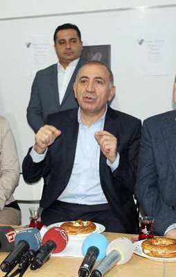 Gürsel Tekin Bakan Yıldırım'a küfür etti!