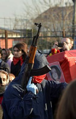 O teröristler Suriye'ye kaçmak isterken yakalandı