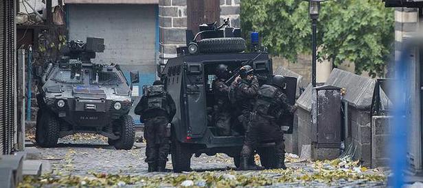 Diyarbakır’dan kahreden haber! 1 polis şehit oldu