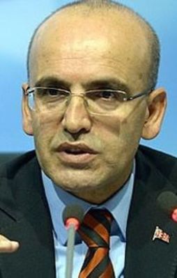 İranlı gazeteciye Kürtçe yanıt