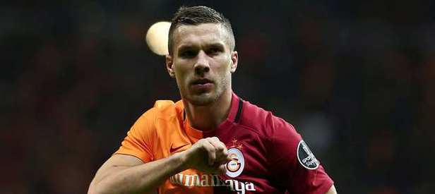 Poldi’den G.Saray taraftarına müjde
