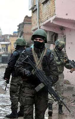 Sur'da şiddetli çatışma