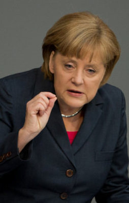 Merkel Türkiye'ye yardımları savundu