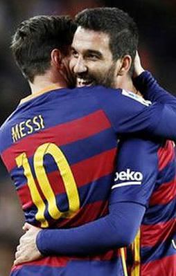 Arda ilk asistini yaptı, Barcelona farklı kazandı