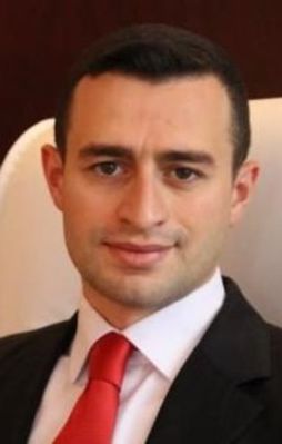 Kaymakamdan paralel tetikçiye tokat gibi cevap