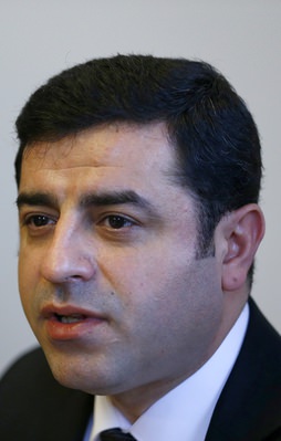 Demirtaş'tan PKK propagandasına övgü