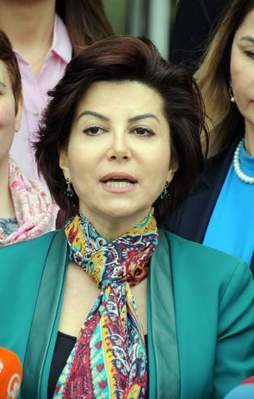 Sedef Kabaş'tan teröre destek mesajı