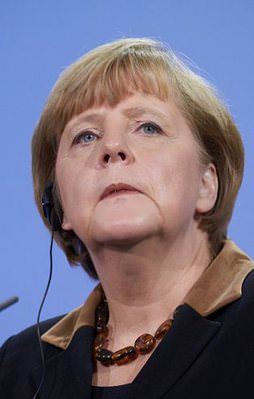 Merkel'den patlama ile ilgili ilk açıklama