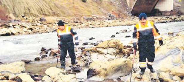 Kayıp çocuklar için barajın suyu kesildi