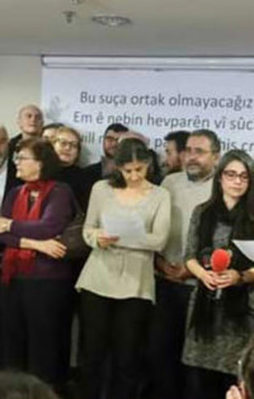 PKK'ya destek veren bildiriden desteğini çekti