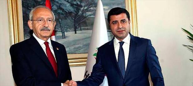 Beyazıt Öztürk'e üç eleştiri