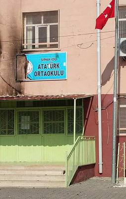PKK bu kez Şırnak'ta okullara saldırdı