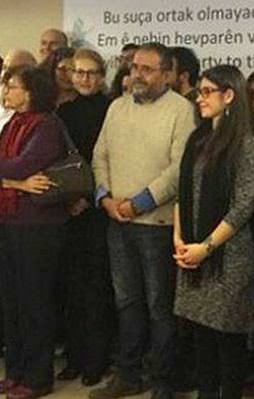 Terör sevici akademisyene yakalama kararı