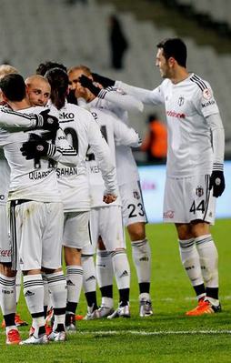 Beşiktaş 3 puanı tek golle aldı!