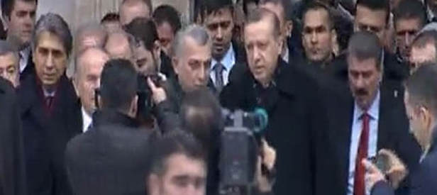 Erdoğan cuma namazını Sultanahmet’te kıldı