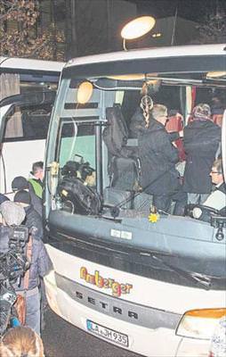 Bir otobüs mülteci