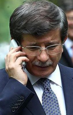 Davutoğlu'ndan şehit ailelerine taziye telefonu