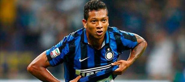 Guarin'i Pereira bitiriyor!
