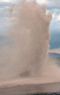 Didim'de dev dalgalar