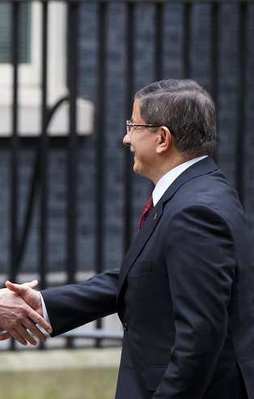 Davuoğlu ile Cameron görüştü