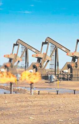 İran satışa çıktı petrol 27 dolar