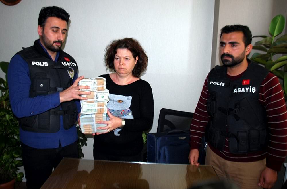 500 bin dolarlık vurgunu polis engelledi-1