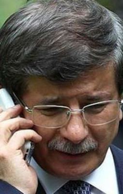 Davutoğlu'ndan Ali Koç'a başsağlığı telefonu