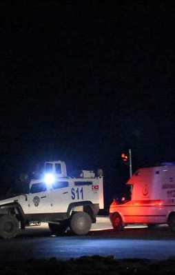 Polise kalleş saldırı: 9 polis yaralı