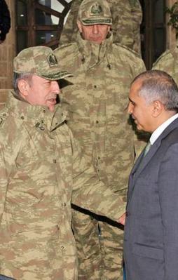 Genelkurmay Başkanı Orgeneral Akar Mardin'de