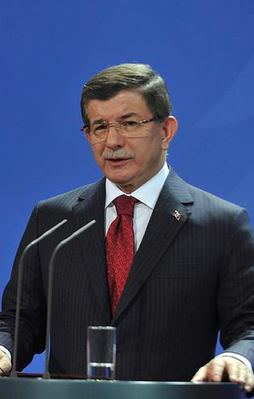 "PYD'nin masaya oturmasına karşıyız"