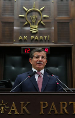 Davutoğlu: CHP'nin kafası değişmiyor