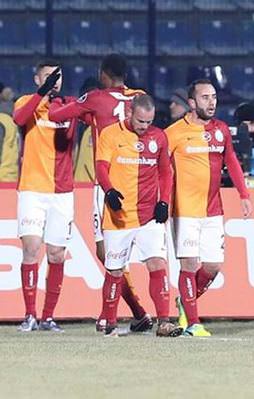 Arena'da Sinan Gümüş'ün gecesi!