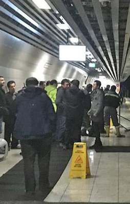 Marmaray durağında atık su sızıntısı