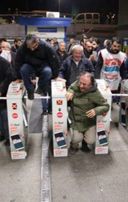 ÖDP'lilerden kaçak yolculuk