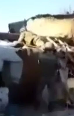 Mehmetçik canını hiçe sayıp roketatarı ateşledi