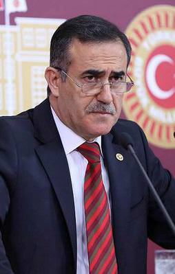 İhsan Özkes: "CHP'nin Atatürk'le ilgisi kalmadı"