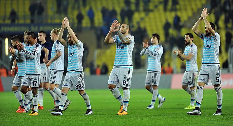 Diyarbakır'da Fener alayı