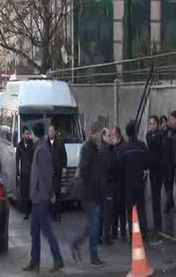 Çankaya'da çok sayıda silah mühimmatı bulundu