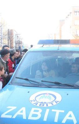 Diyarbakır'da HDP'Li vekillere sert tepki