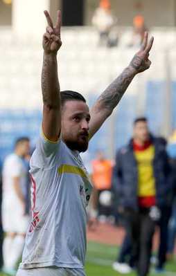 PFDK'dan Deniz Naki'ye 12 maç ceza