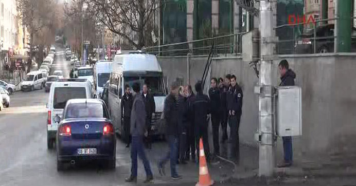 Çankaya'da çok sayıda silah mühimmatı bulundu